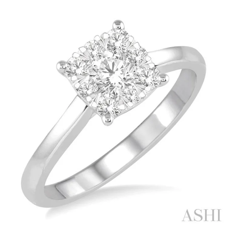 3/4 Ctw Round Cut Diamond Square Shape Lovebright Ring in 14K White Gold