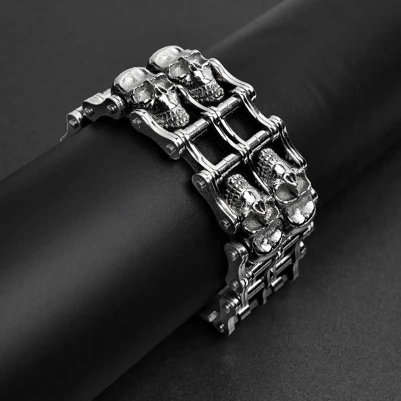 Stainless Steel Double Skull Bike Chain Bracelet / WCB1002