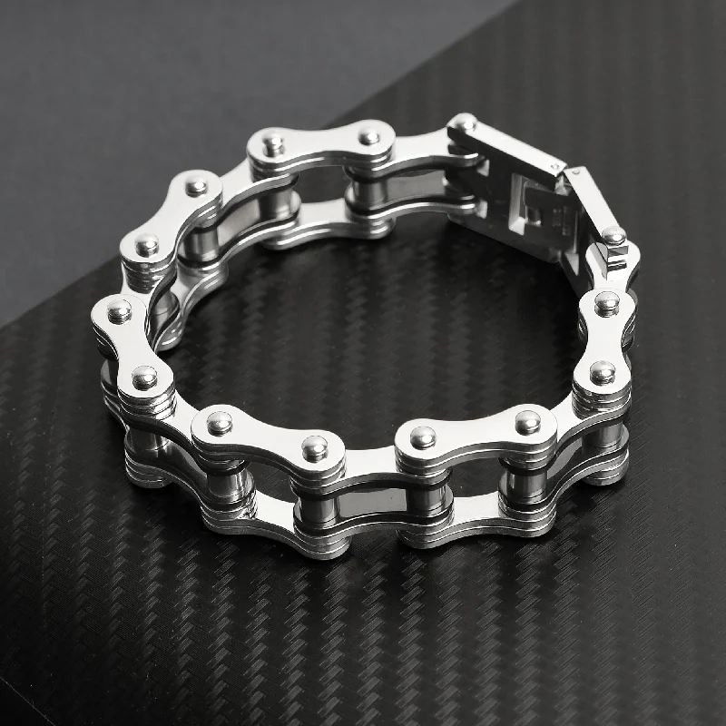 Stainless Steel And Black Bike Chain Bracelet / WCB1008