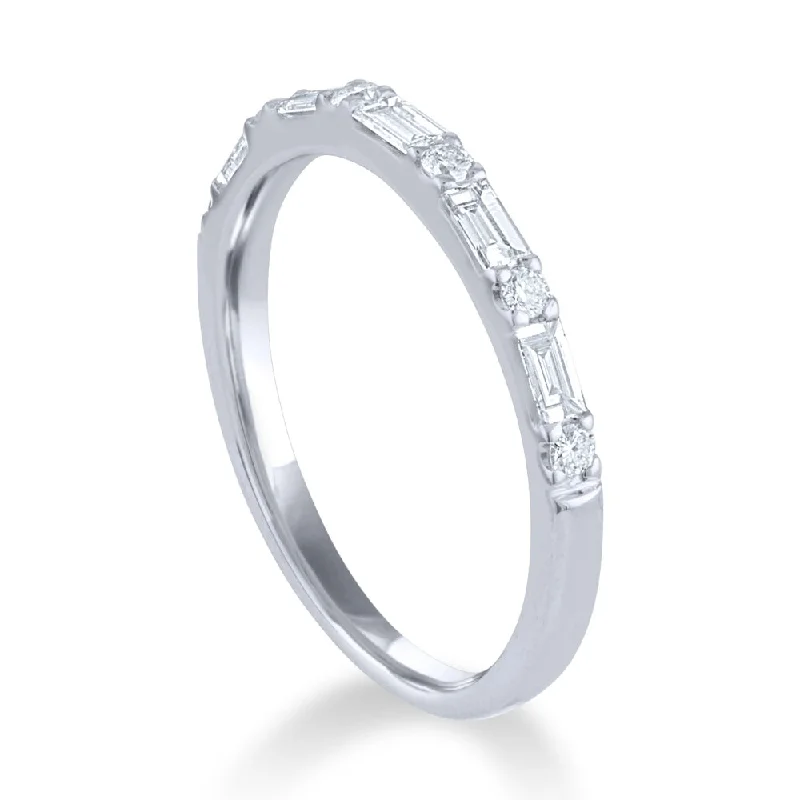 14k Round Diamond and Baguette Wedding Band