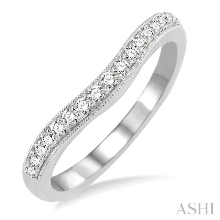 1/4 Ctw Round Cut Diamond Wedding Band in 14K White Gold