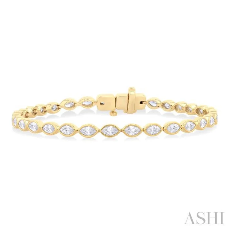 3.00 Ctw East-West Bezel Set Marquise Cut Diamond Tennis Bracelet in 14K Yellow Gold