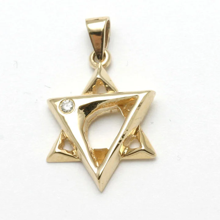 14k Yellow Gold Jewish Star of David Pendant Diamond Small Modern