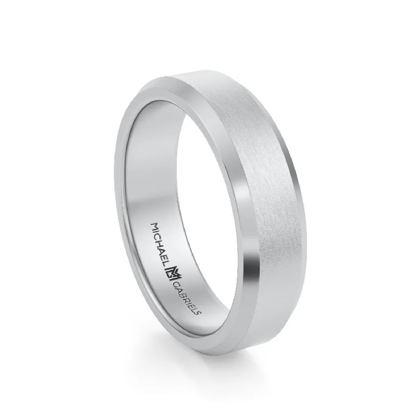 5mm Mens Beveled Wedding Band - Center Matte