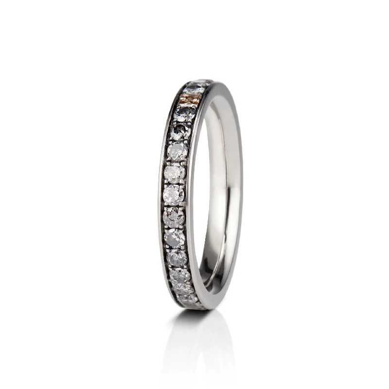 Hudson Pavé Band in 18K Gray Gold